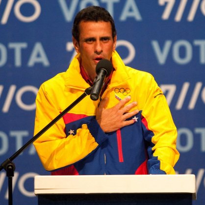 Кандидатът на опозицията Енрике Каприлес призна поражението си