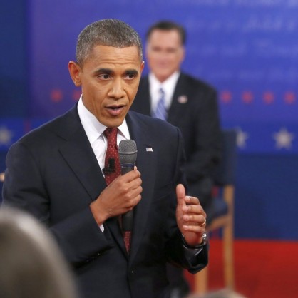 Втори предизборен дебат между президента на САЩ Барак Обама и републиканеца Мит Ромни