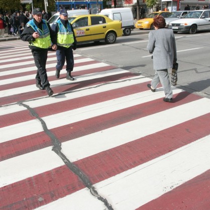 Откриване на светеща пешеходна пътека в София