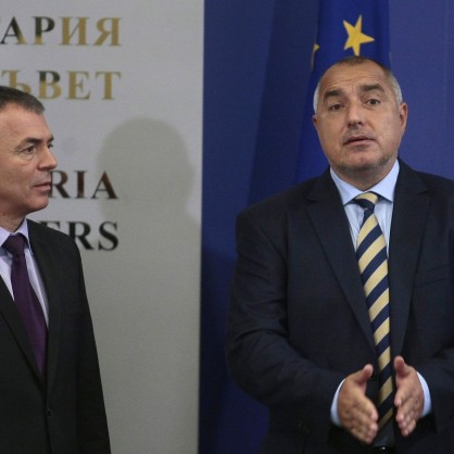 Министър–председателят Бойко Борисов и министърът на образованието, младежта и науката Сергей Игнатов