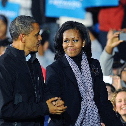 Избори за президент на САЩ - демократът Барак Обама и съпругата му в Айова