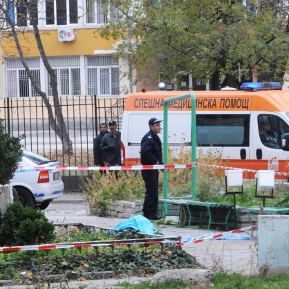 Разследват смъртта на 15-годишен младеж в София