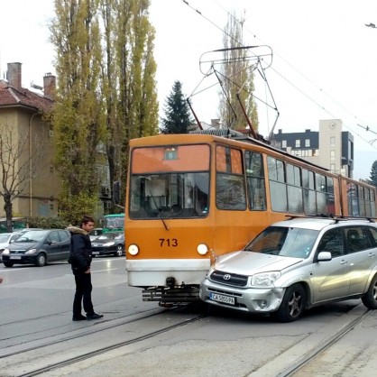 Катастрофа с трамвай № 6 в близост до „София сити център”