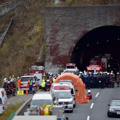 Тунел се срути в Япония