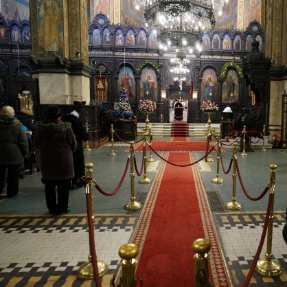Полупразна е Катедралата във Варна на литургията за Ивановден