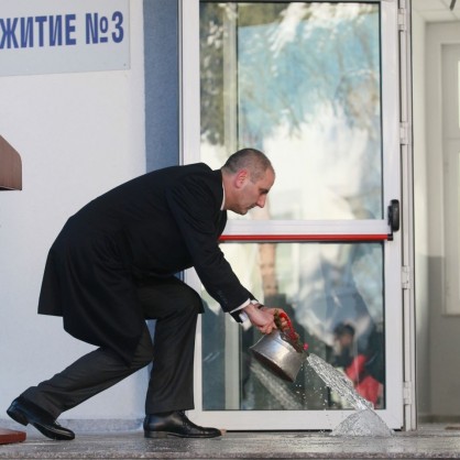 Цветан Цветанов откри реновирано общежитие в Академията на МВР