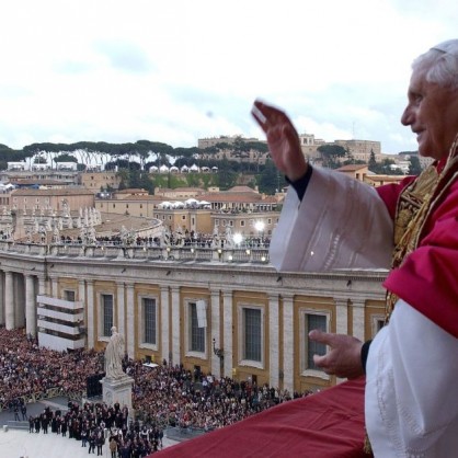 Папа Бенедикт XVI се оттегля, очаква се това да стане на 28 февруари