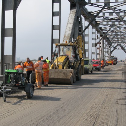 Румънската страна започна дългоочаквания ремонт на своя участък от Дунав мост