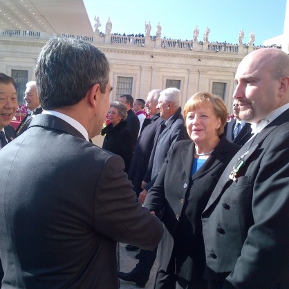 Президентът Росен Плевнелиев с Ангела Меркел на интронизацията на папа Франциск