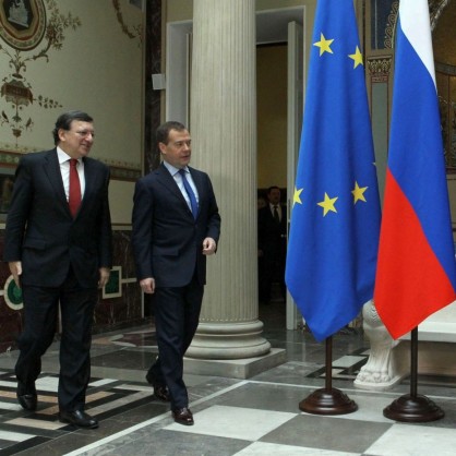 Премиера Дмитрий Медведев и председателят на ЕК Жозе Мануел Барозу в Москва