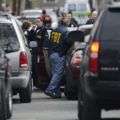 Полицията в Бостън предполага, че е открила Джохар, който е в сграда в Уотъртаун