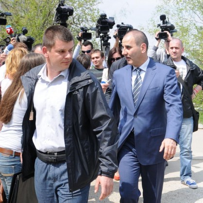 Цветан Цветанов излиза от следствения отдел на Софийска градска прокуратура след 5 часа разпит