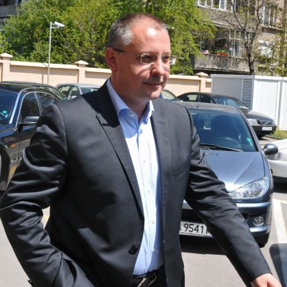 Сергей Станишев влиза в Специализираната прокуратура на разпит