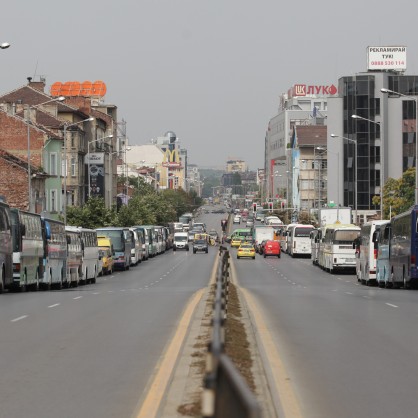 Автобуси с контрапротестиращи пристигнаха в София