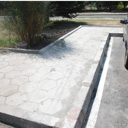 Обновиха паркинга и улиците около бл. 28 и 29 в „Зорница“  в Бургас