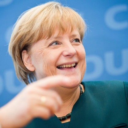 Ангела Меркел триумфира на изборите в Германия