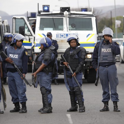 Южноафрикански полицаи