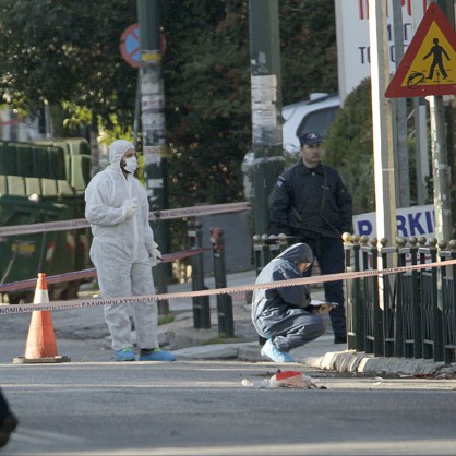 Обстрелваха резиденцията на германския посланик в Атина