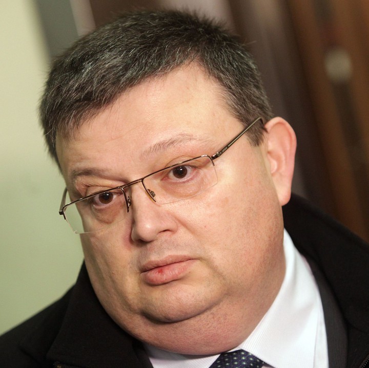 Сотир Цацаров: КТБ  е била просперираща за един или няколко човека, защото е обслужвала перфектно целите им