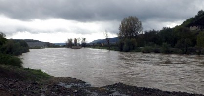 Много реки преляха заради обилните валежи