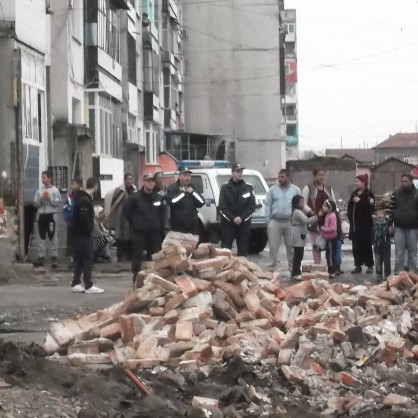 Акция за събаряне на незаконни постройки в пловдивския кв. 