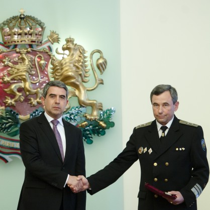 Росен Плевнелиев, КОнтраадмирал Румен Николов