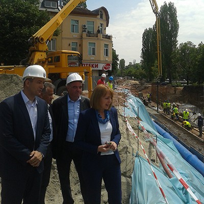 Кметът на София провери ремонта на Лъвов мост