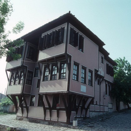 Къщата на Георги Мавриди, известна още като къща „Ламартин“ е възрожденска къща в Пловдив