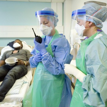 Вирусът Ебола във Великобритания