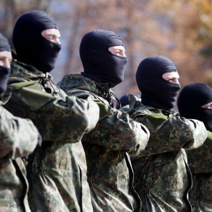 Войници от доброволчески батальон в Украйна