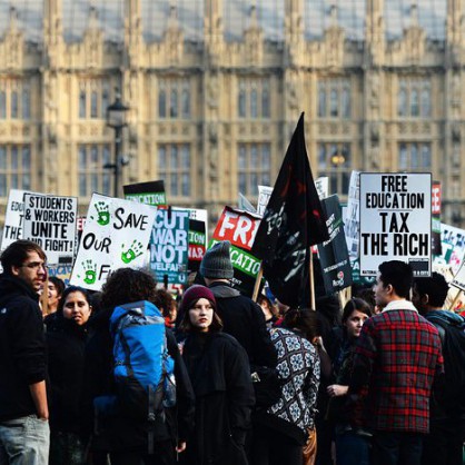 Протест на студенти в Лондон