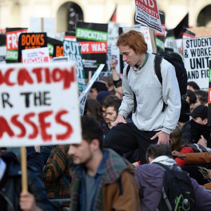 Протест на студентите в Лондон