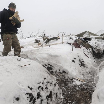 Бойци все още се сражават в Донецка и Луганска области