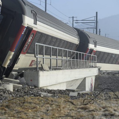 Два влака се сблъскаха северно от Цюрих