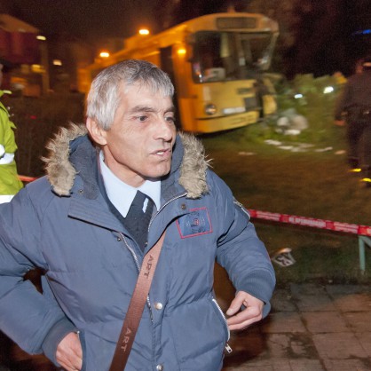 Шофьорът на автобуса, който се удари в стълб в София