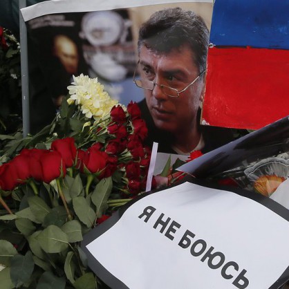 Хиляди хора се прощават за последно днес с Немцов