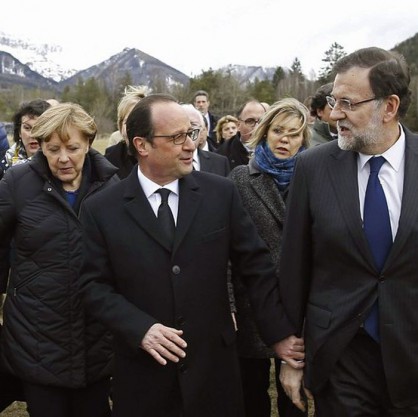 Меркел, Оланд, Рахой на мястото на катастрофата в Алпите