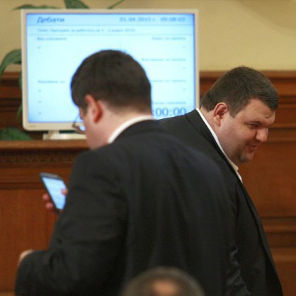 Банкерът обвинява Делян Пеевски за кризата с КТБ, а премиерът посочи като един от виновните Петър Чобанов