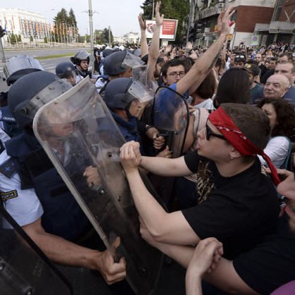 Антиправителствени протести в Скопие