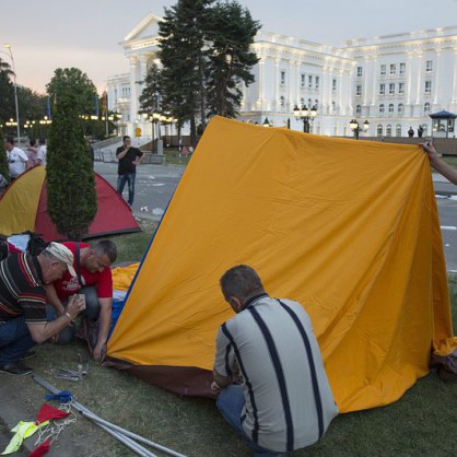 Протести в Македония - палатков лагер в Скопие