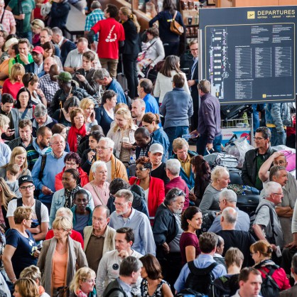 Стотици пътници са блокирани летището в Брюксел