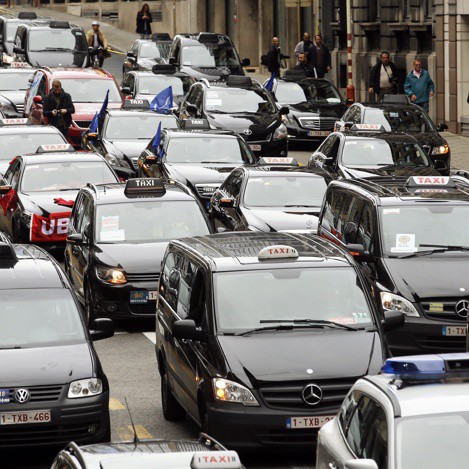 Преди месец в Брюксел имаше протест на таксиджиите срещу Юбер