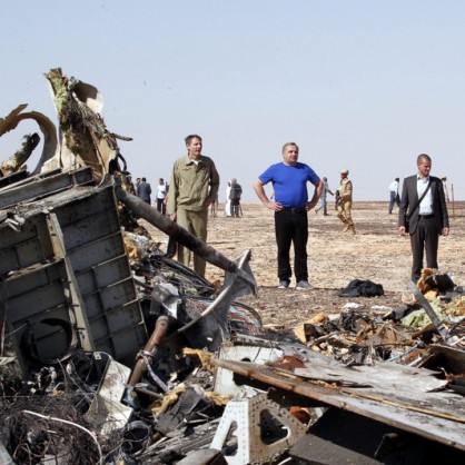 Останки от разбилия се над Синай самолет с руски туристи