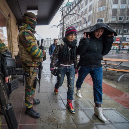 Брюксел остава под най-висока степен на тревога за непосредствена заплаха от атентати