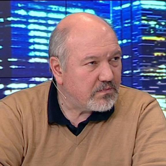 Александър Маринов: ДПС няма интерес да напада сериозно ГЕРБ, целта &#1117; е много ясна – да натири ”Обединените патриоти”