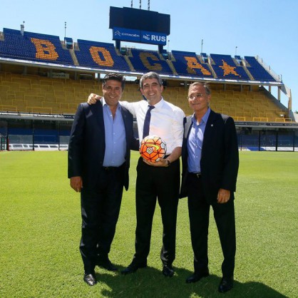 Президентът Росен Плевнелиев посети стадиона на Бока Хуниорс