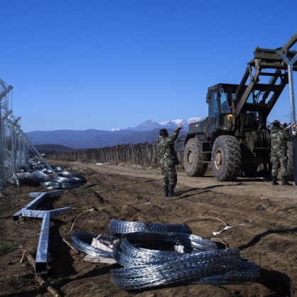 Македония издига втора ограда по границата с Гърция