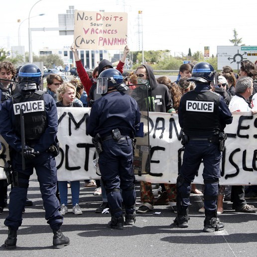 Студенти устроиха блокада в Женвилие край Париж