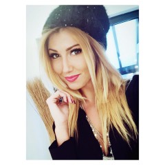 Ноеми Апарт