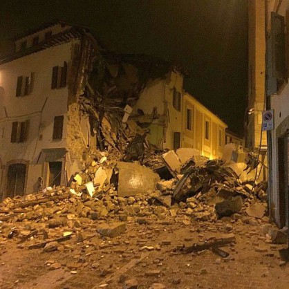 Тежки разрушения причини земетресението в Централна Италия